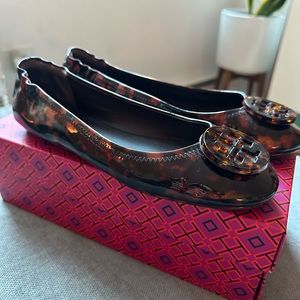 Tory Burch Minnie travel ballet flat. Excellent condition! Box & dust bag